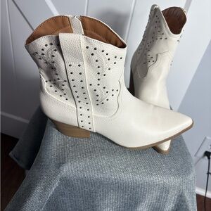 Women's White Western Ankle Boots